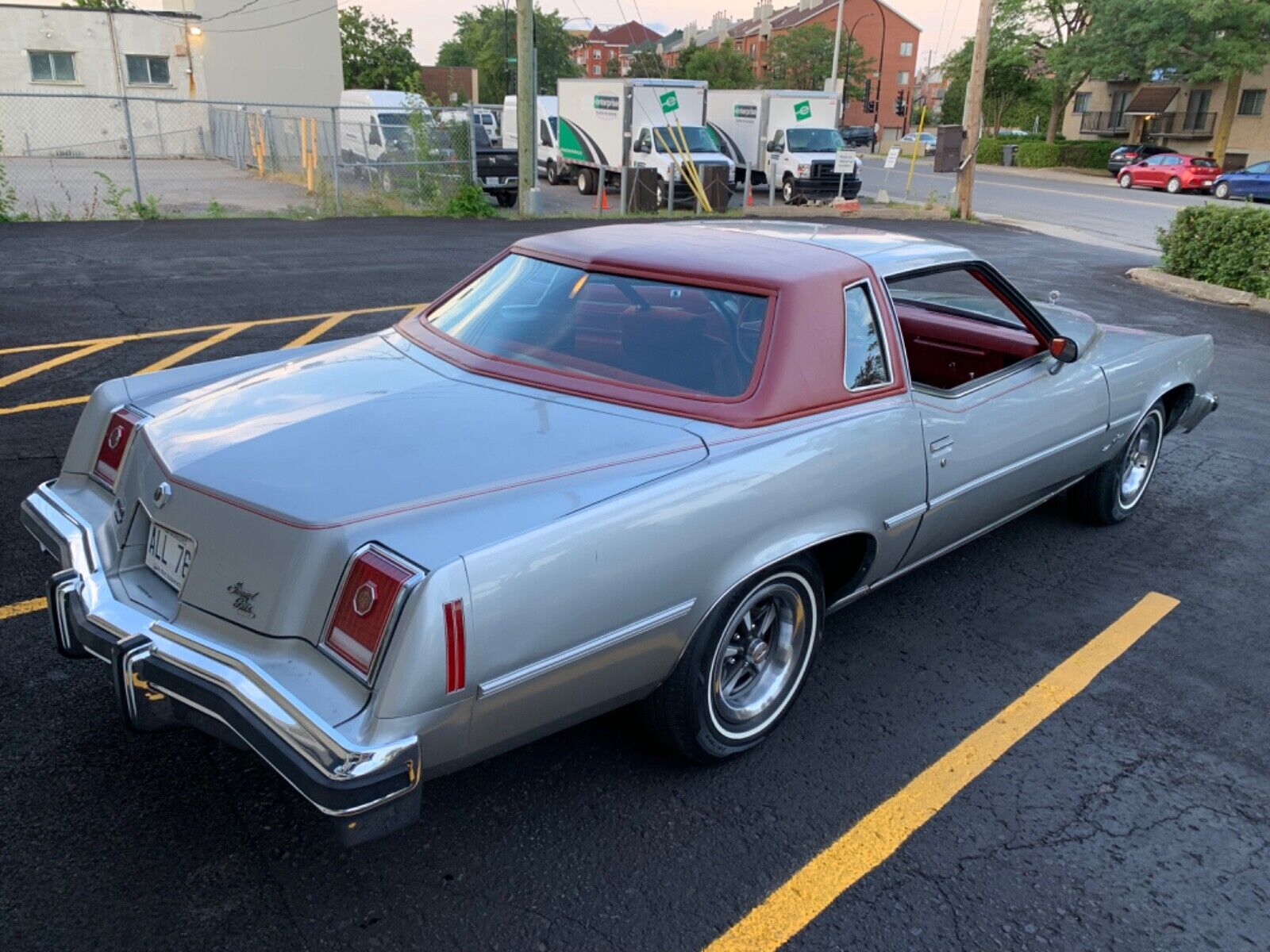 Pontiac-Grand-Prix-Coupe-1977-4