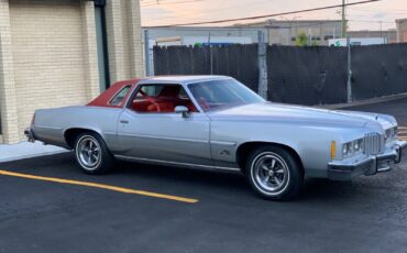 Pontiac-Grand-Prix-Coupe-1977-5