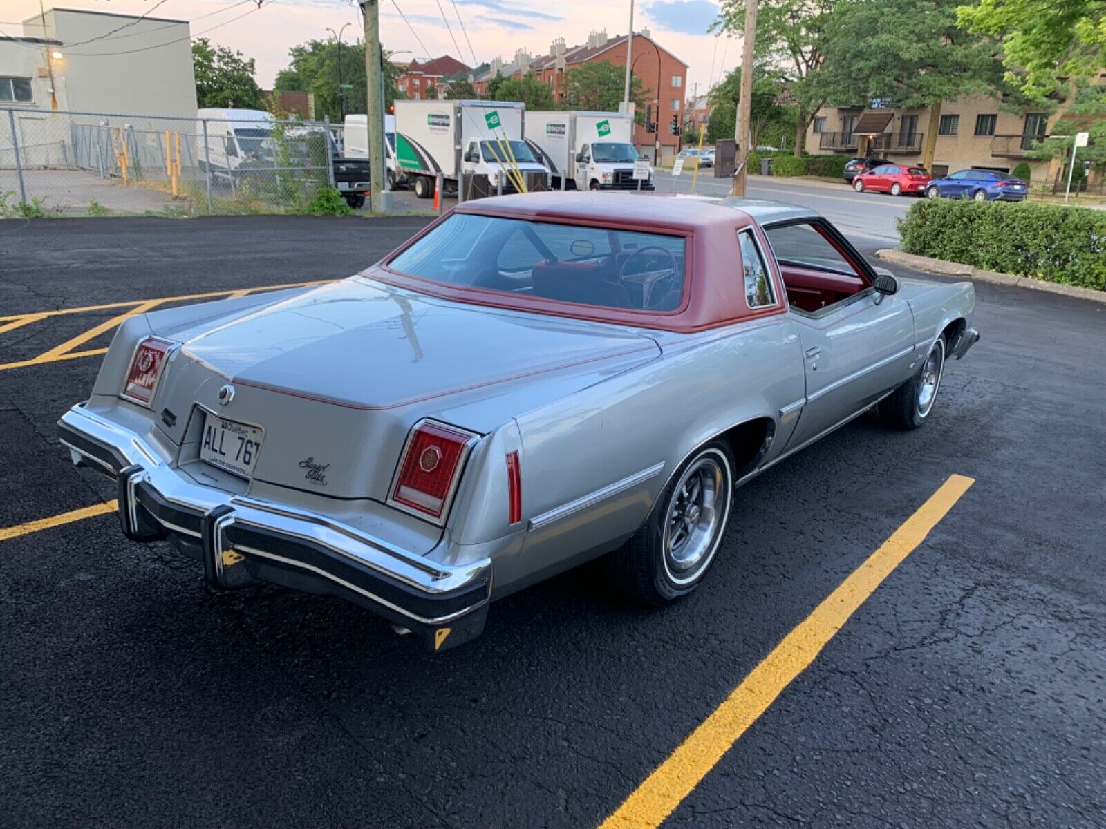 Pontiac-Grand-Prix-Coupe-1977-6