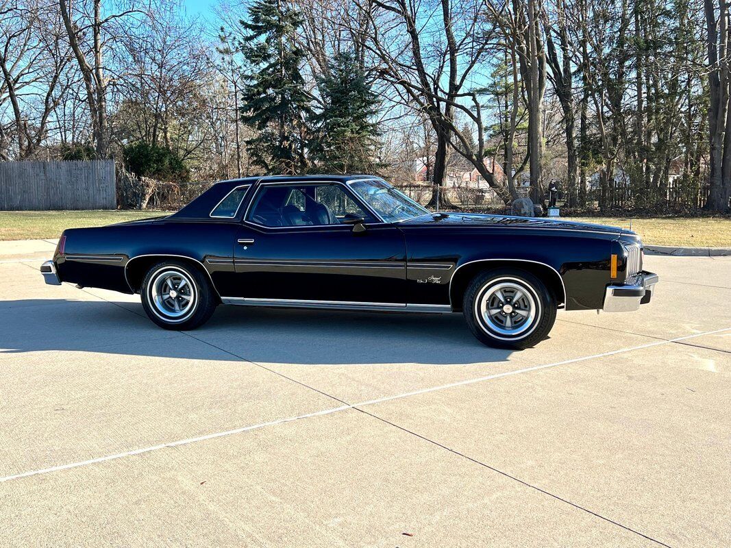 Pontiac-Grand-Prix-SJ-Coupe-1977-4