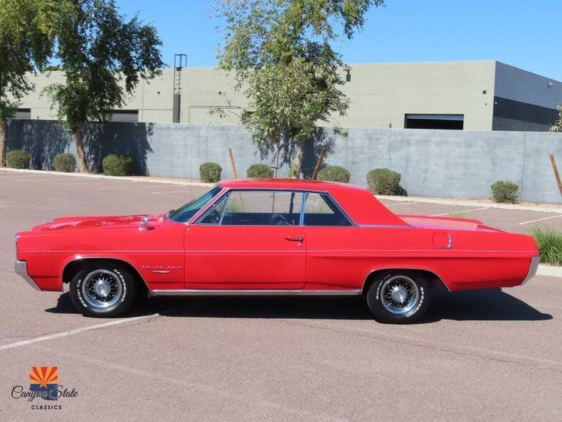 Pontiac-Grand-prix-1964-3