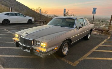 Pontiac-Grand-prix-1984-16