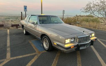 Pontiac-Grand-prix-1984-3