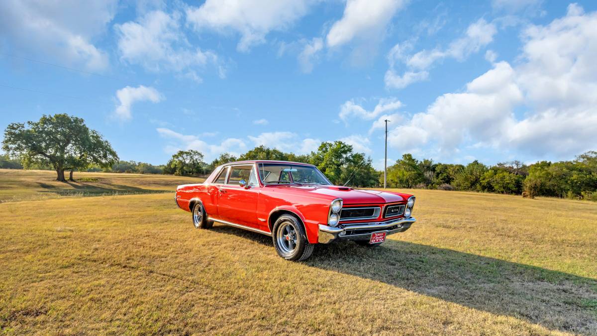 Pontiac-Gto-1965-1