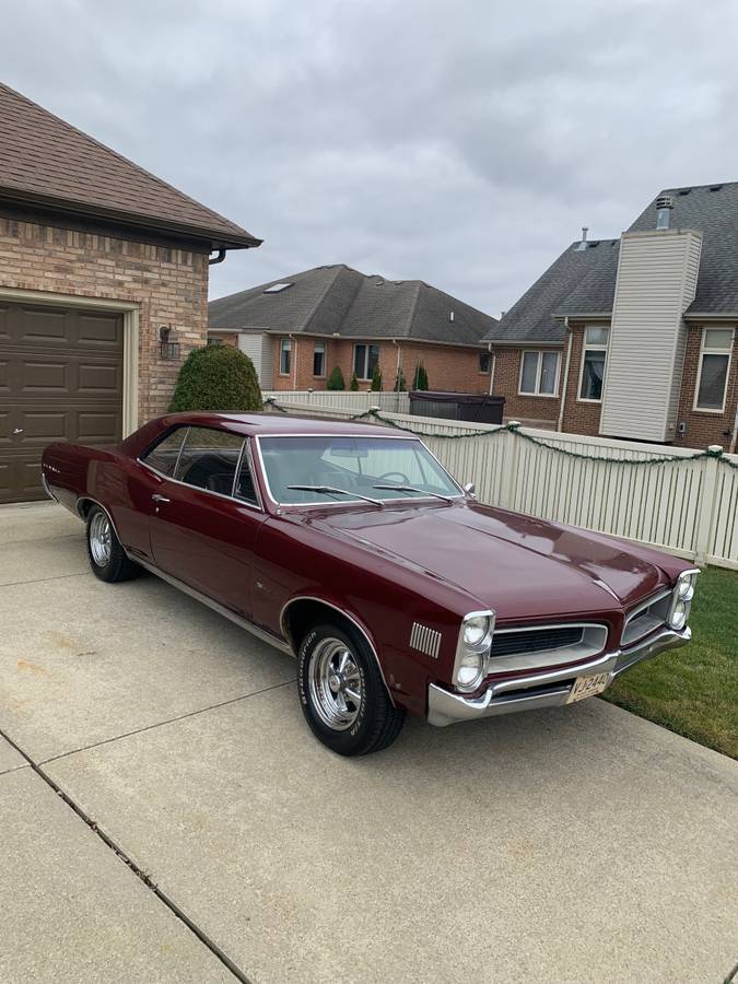 Pontiac-Lemans-1966-12