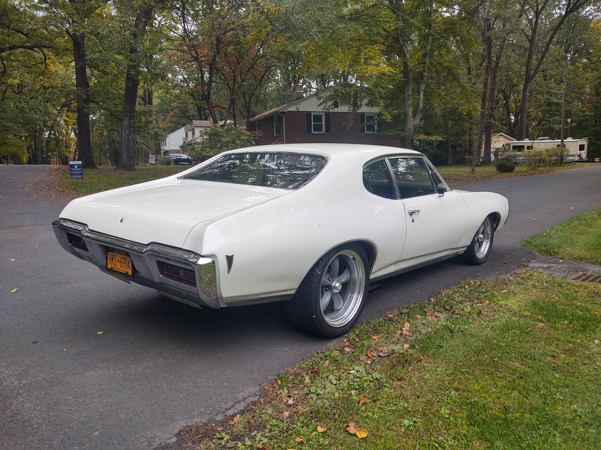 Pontiac-Lemans-1968-7