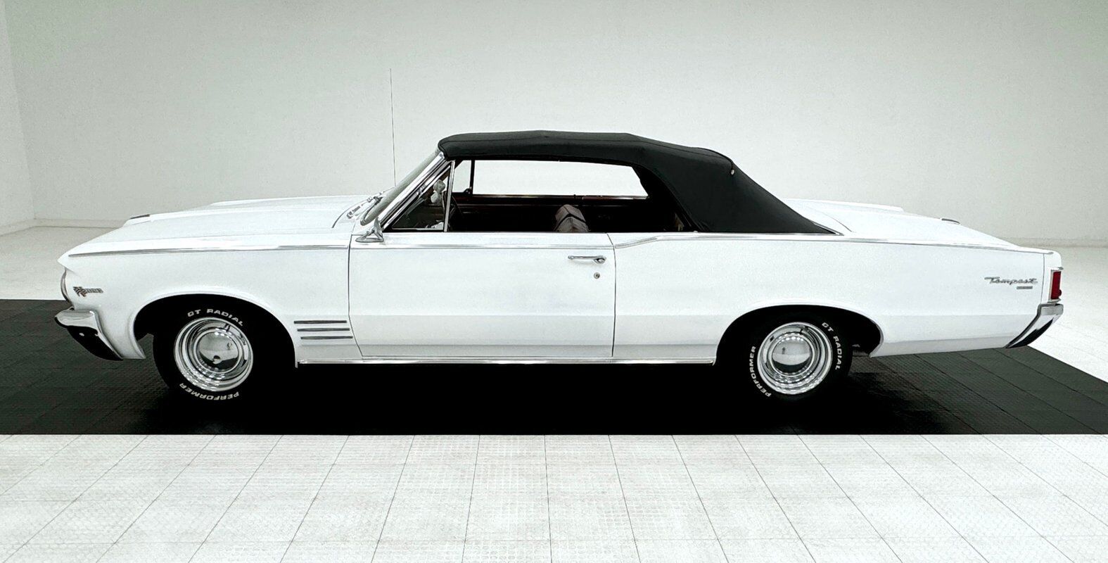 Pontiac-Tempest-Cabriolet-1964-2