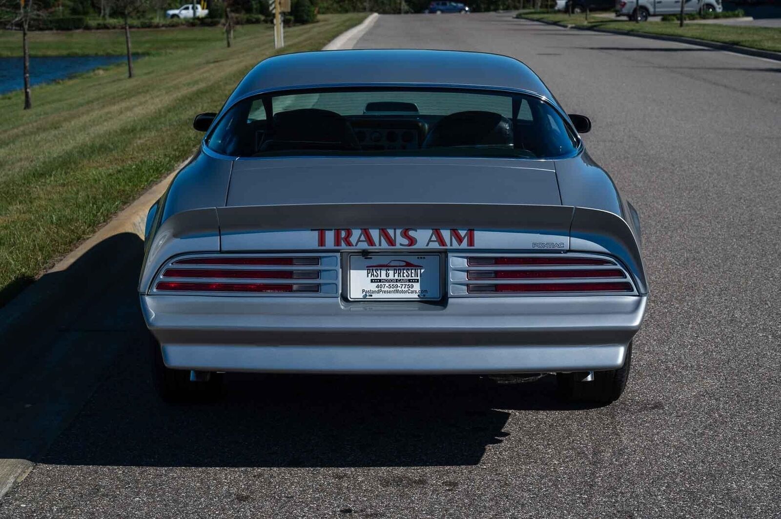 Pontiac-Trans-Am-1976-4