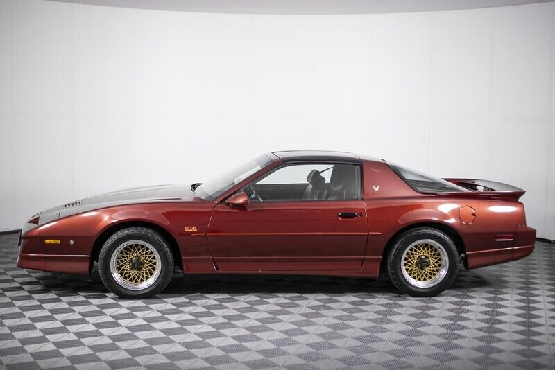 Pontiac-Trans-Am-1988-2