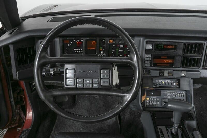 Pontiac-Trans-Am-1988-27