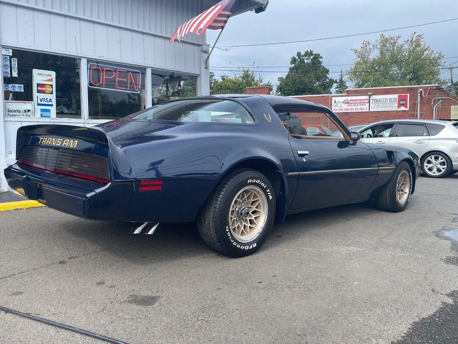 Pontiac-Trans-Am-Coupe-1980-3