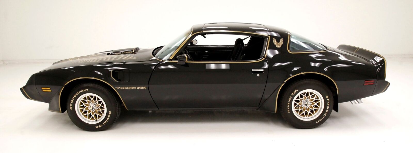 Pontiac-Trans-Am-Coupe-1981-1