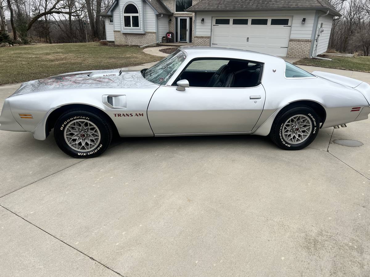 Pontiac-Trans-am-1977-1