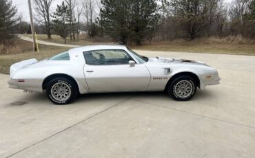 Pontiac-Trans-am-1977