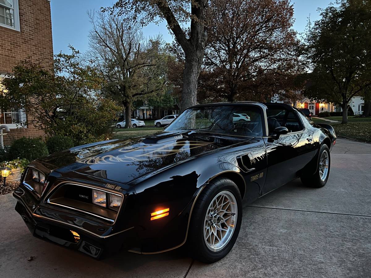 Pontiac-Trans-am-1977-4