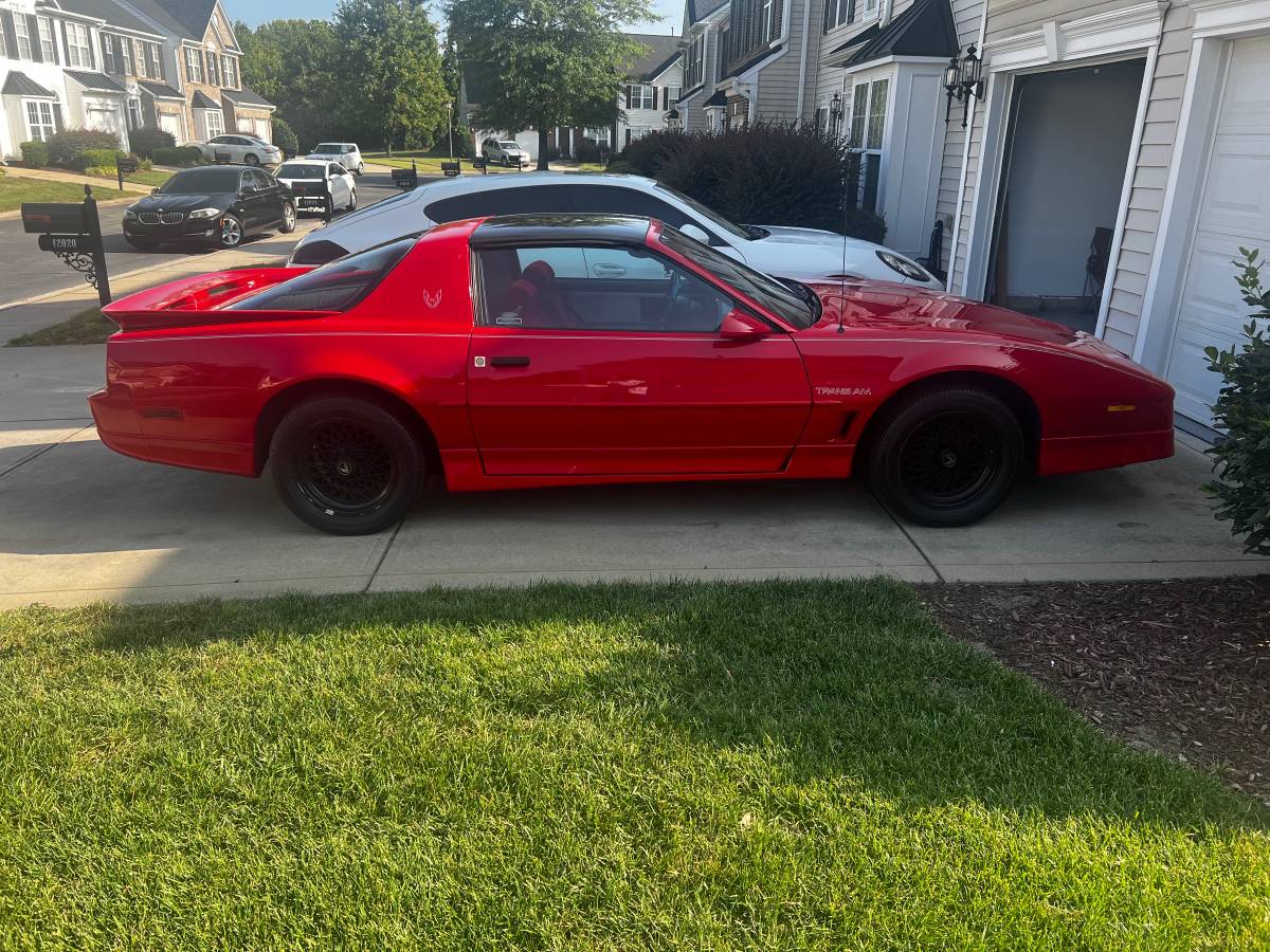 Pontiac-Trans-am-1989