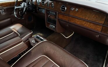 Rolls-Royce-Bentley-T2-1980-29