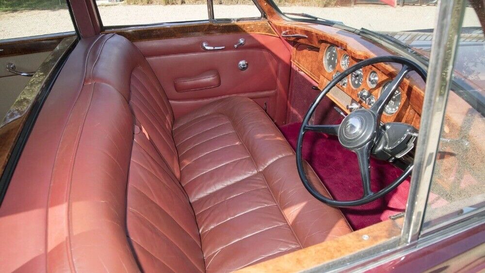 Rolls-Royce-Phantom-1962-8