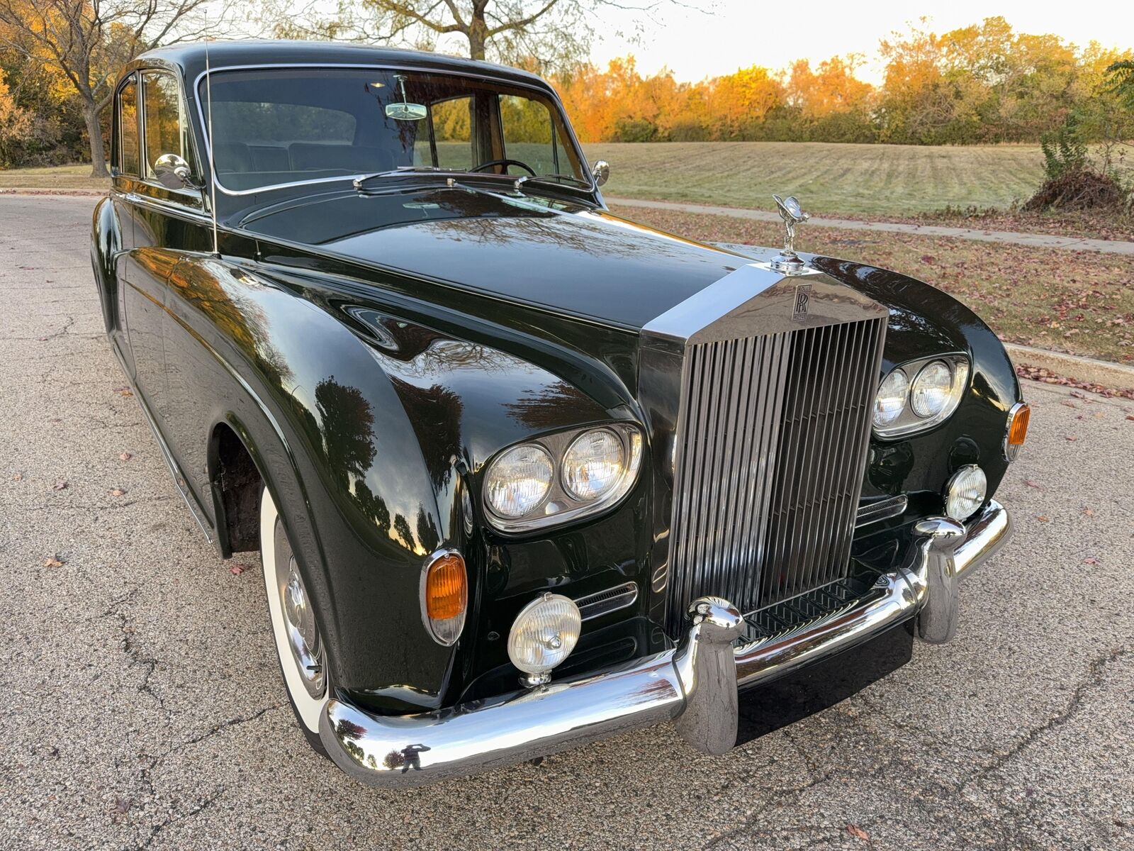 Rolls-Royce-Phantom-1964-3