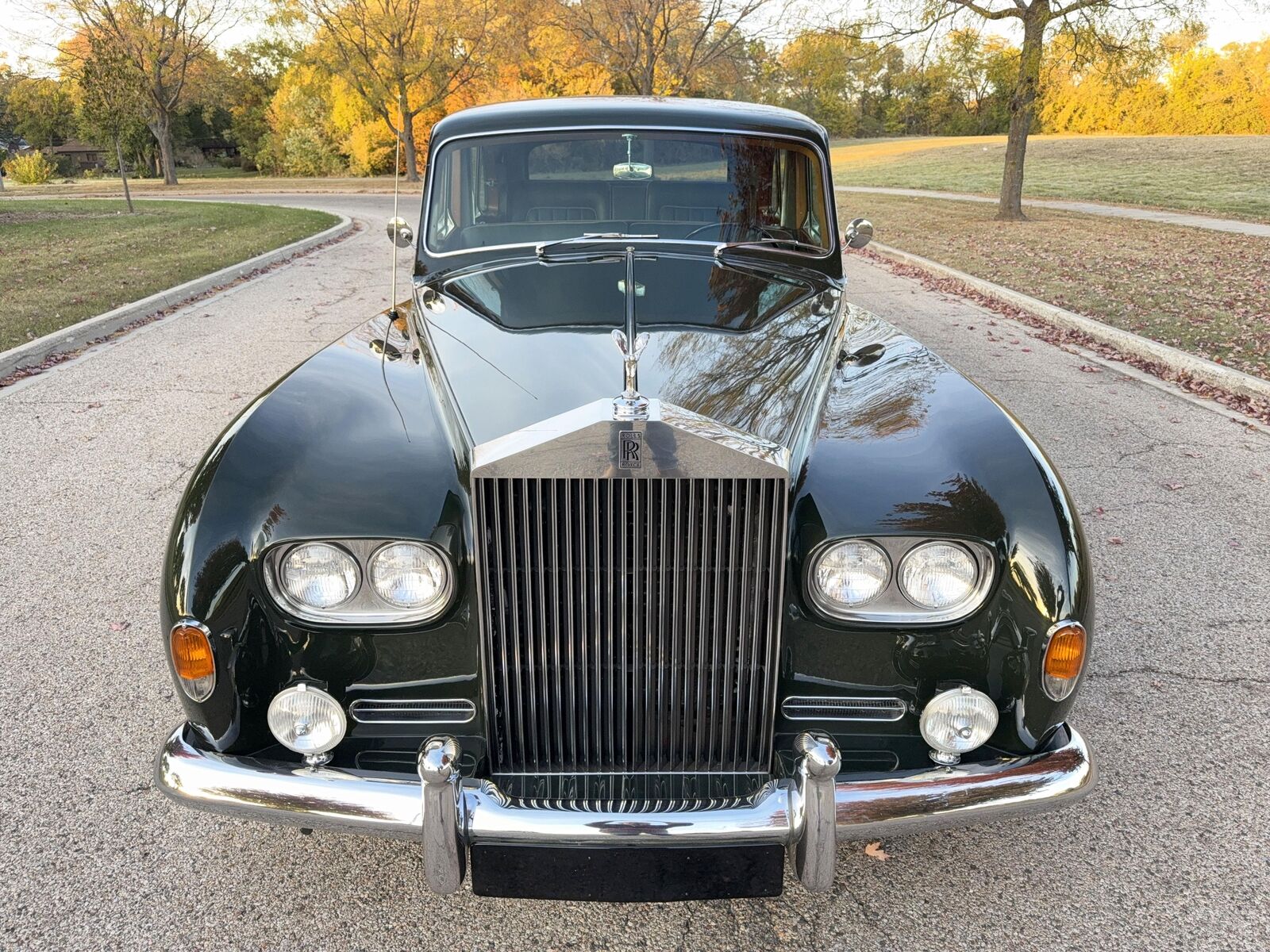 Rolls-Royce-Phantom-1964-4