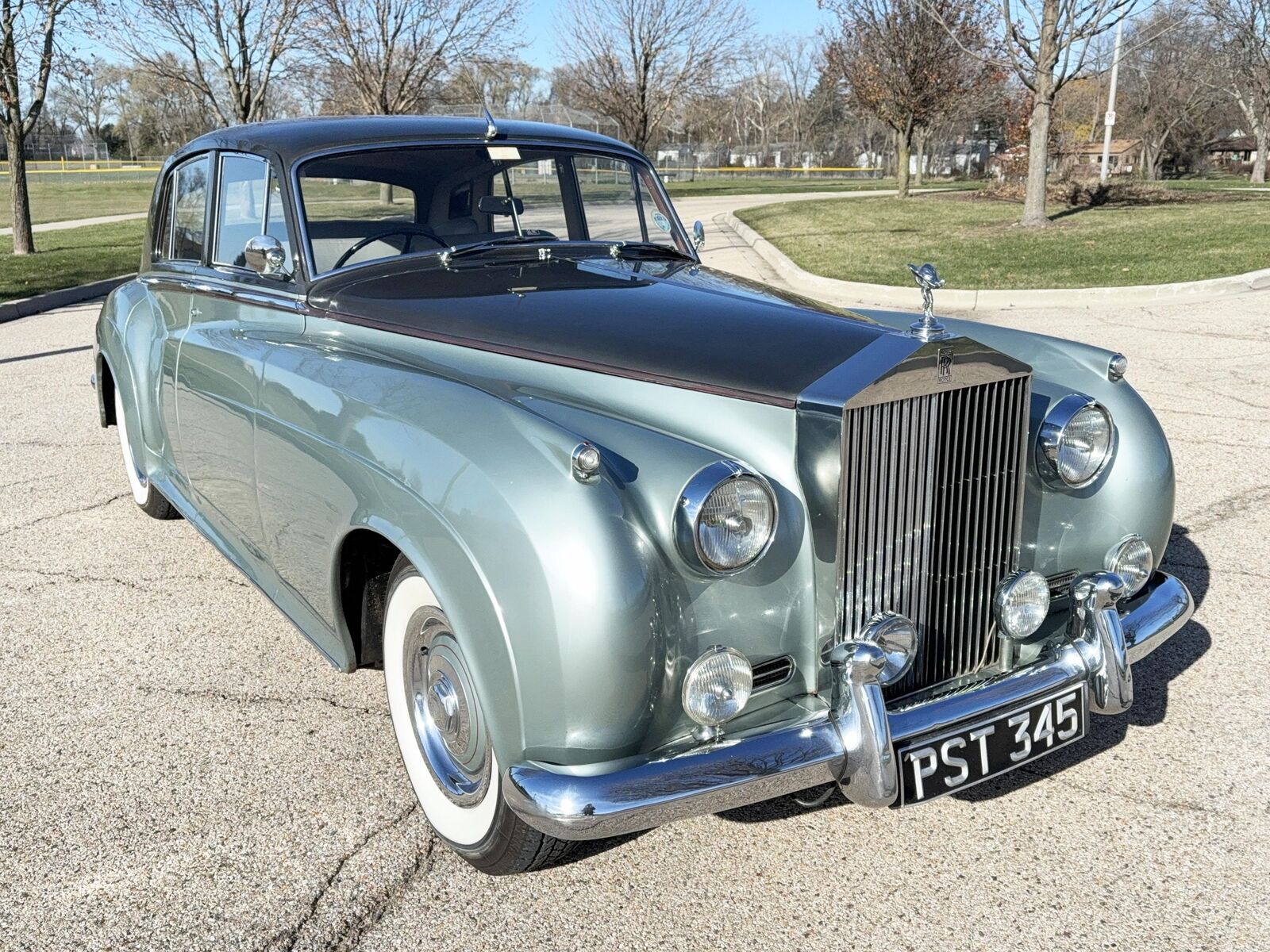 Rolls-Royce-Silver-Cloud-II-1962-3