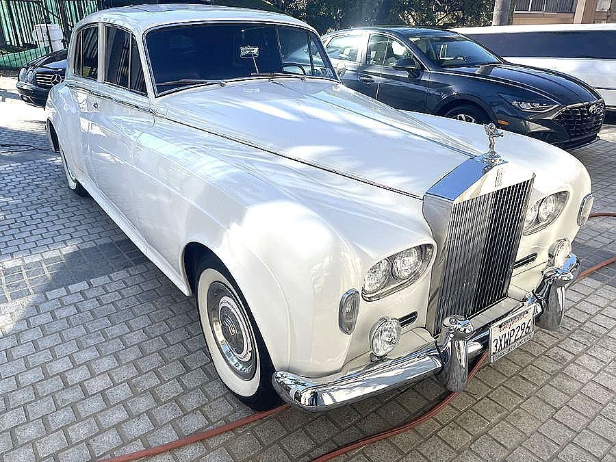 Rolls-Royce-Silver-Cloud-III-Berline-1964-24