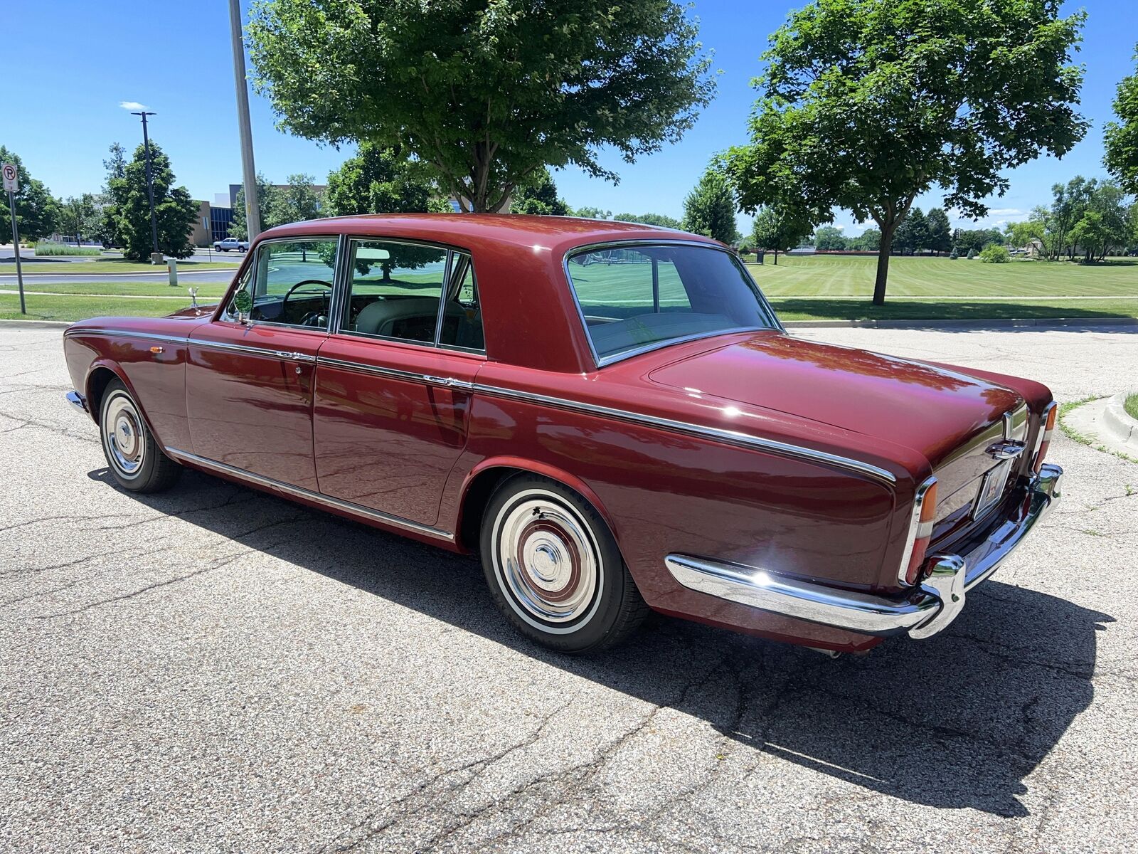 Rolls-Royce-Silver-Shadow-1966-9