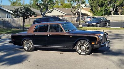 Rolls-Royce-Silver-Shadow-Berline-1979-4