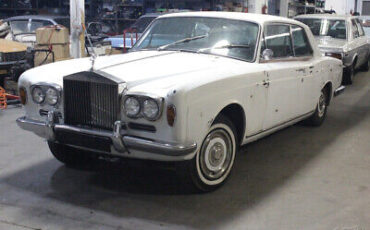 Rolls-Royce-Silver-Shadow-Coupe-1966-1