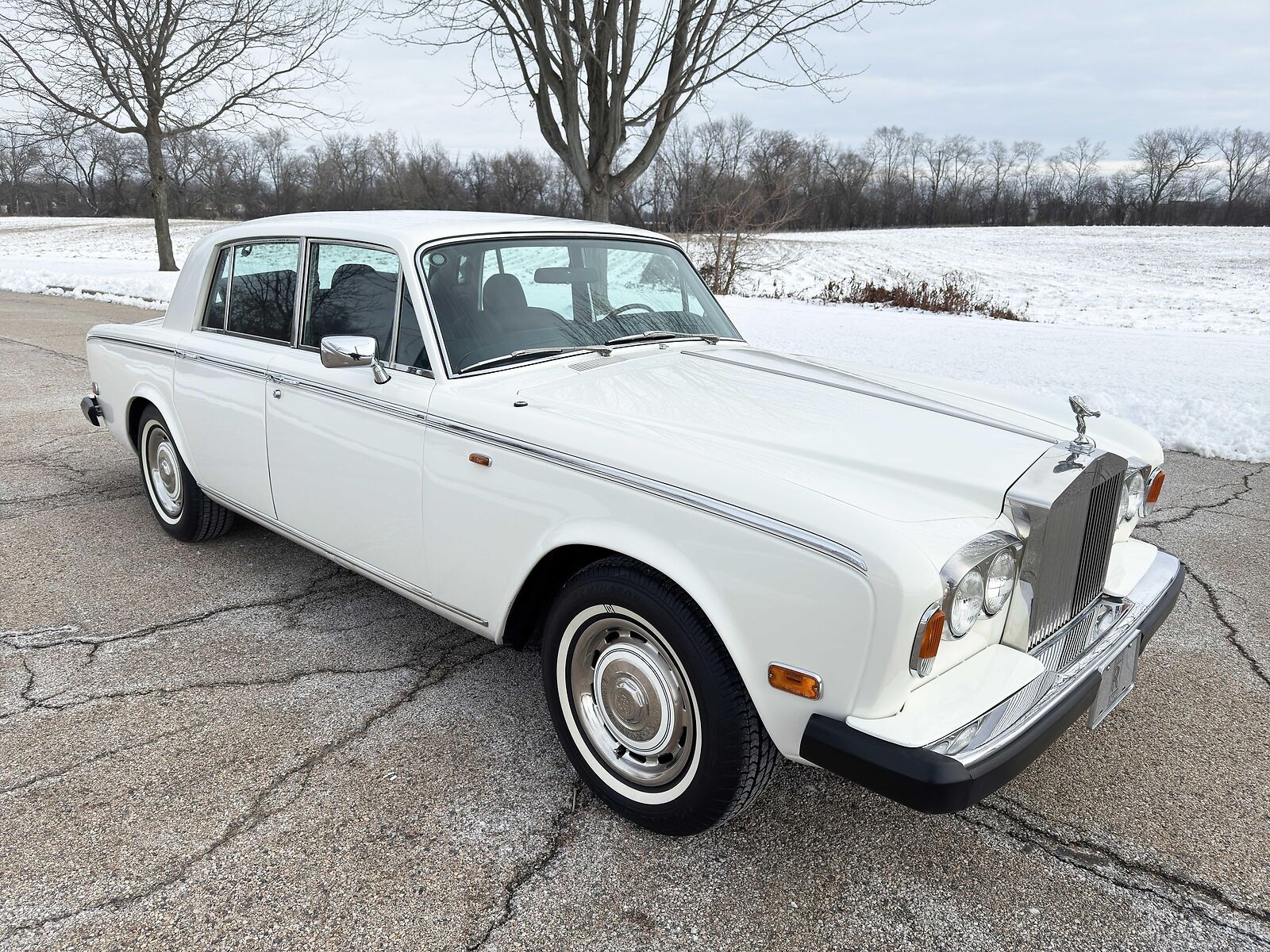 Rolls-Royce-Silver-Shadow-II-Berline-1979-2