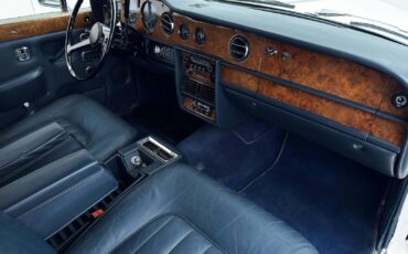 Rolls-Royce-Silver-Shadow-II-Berline-1979-31