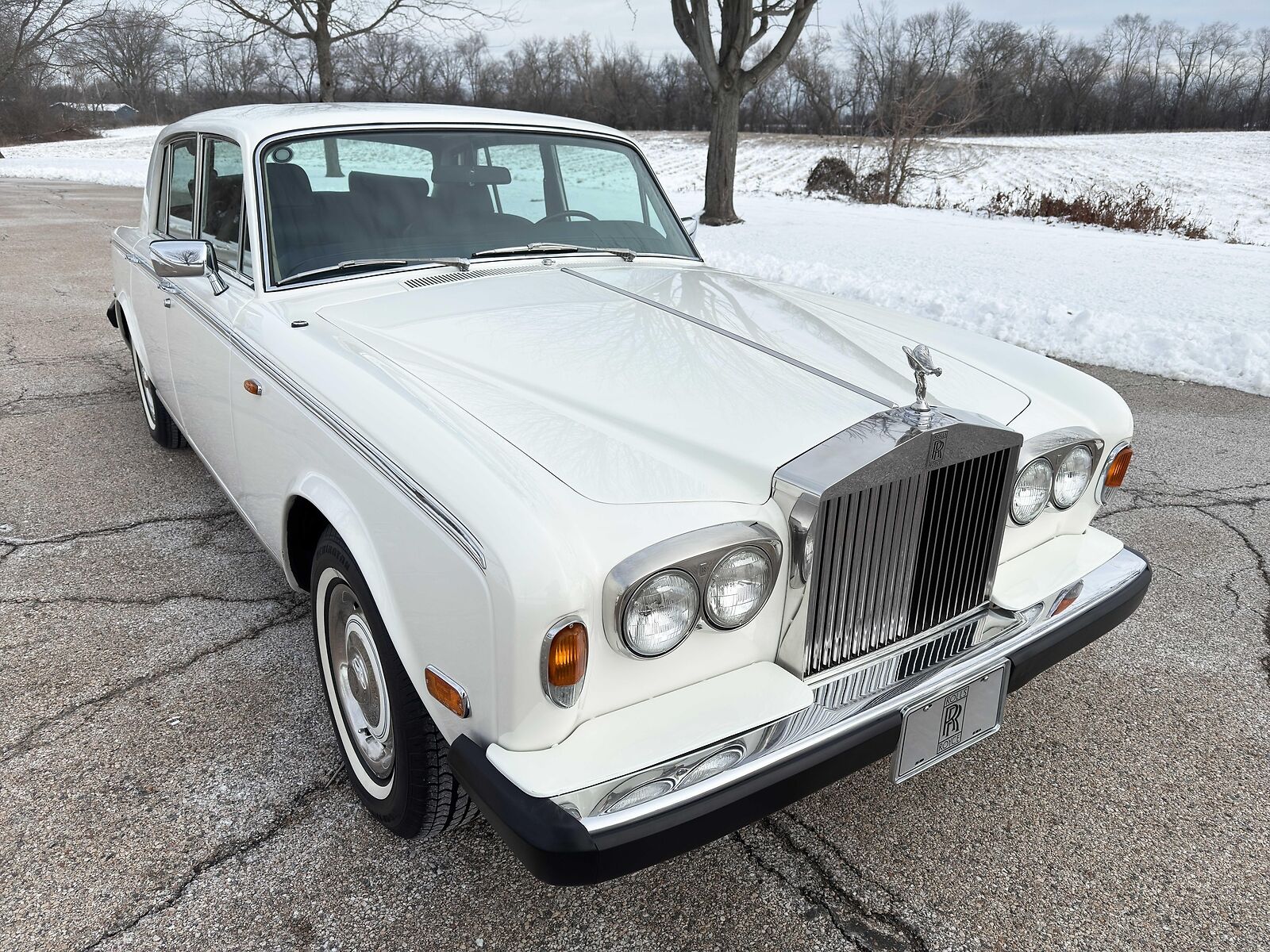 Rolls-Royce-Silver-Shadow-II-Berline-1979-4