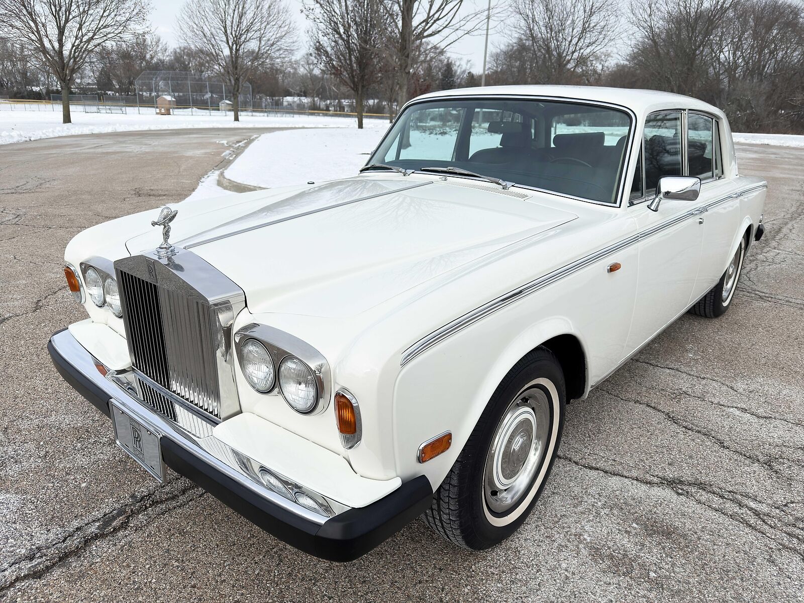 Rolls-Royce-Silver-Shadow-II-Berline-1979-7