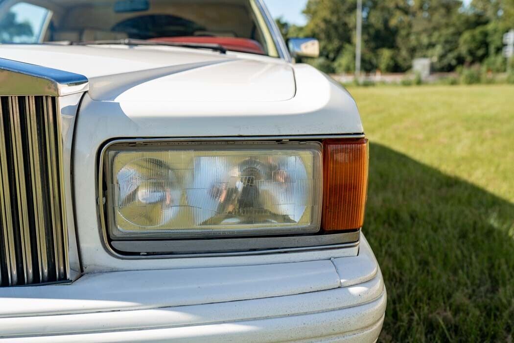 Rolls-Royce-Silver-SpiritSpurDawn-1985-10