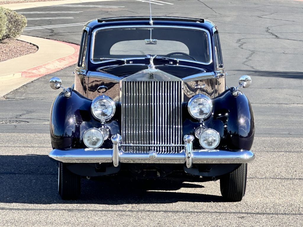 Rolls-Royce-Silver-SpiritSpurDawn-Berline-1954-13