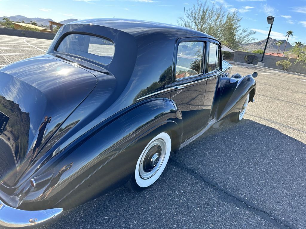 Rolls-Royce-Silver-SpiritSpurDawn-Berline-1954-30