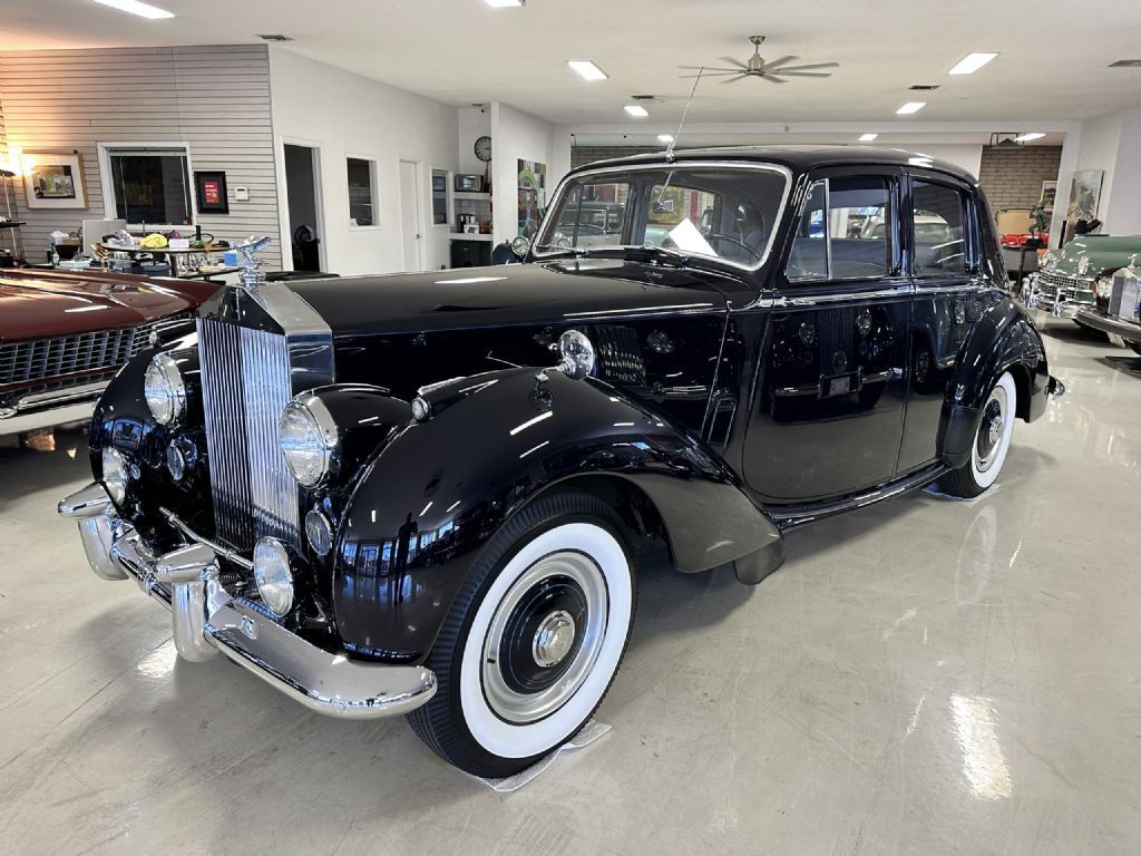 Rolls-Royce-Silver-SpiritSpurDawn-Berline-1954-33