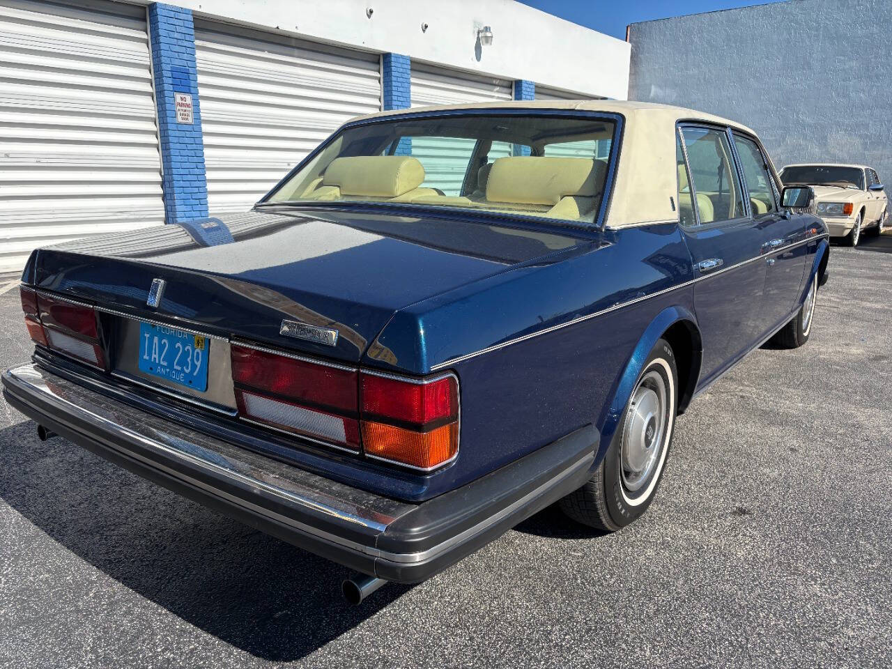 Rolls-Royce-Silver-SpiritSpurDawn-Berline-1985-2