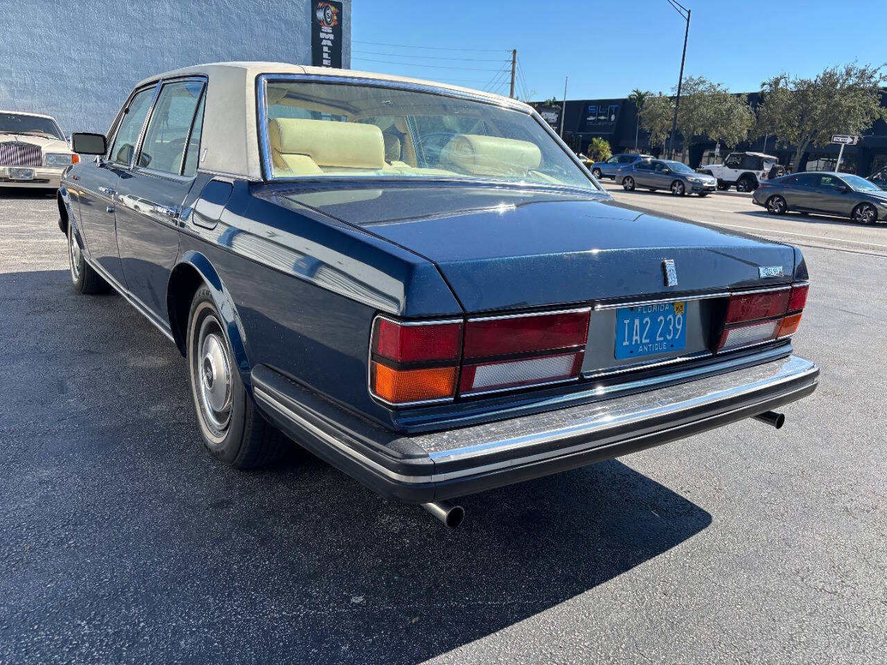 Rolls-Royce-Silver-SpiritSpurDawn-Berline-1985-3