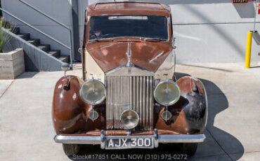 Rolls-Royce-Silver-Wraith-1947-1