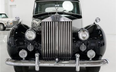 Rolls-Royce-Silver-Wraith-Berline-1956-2