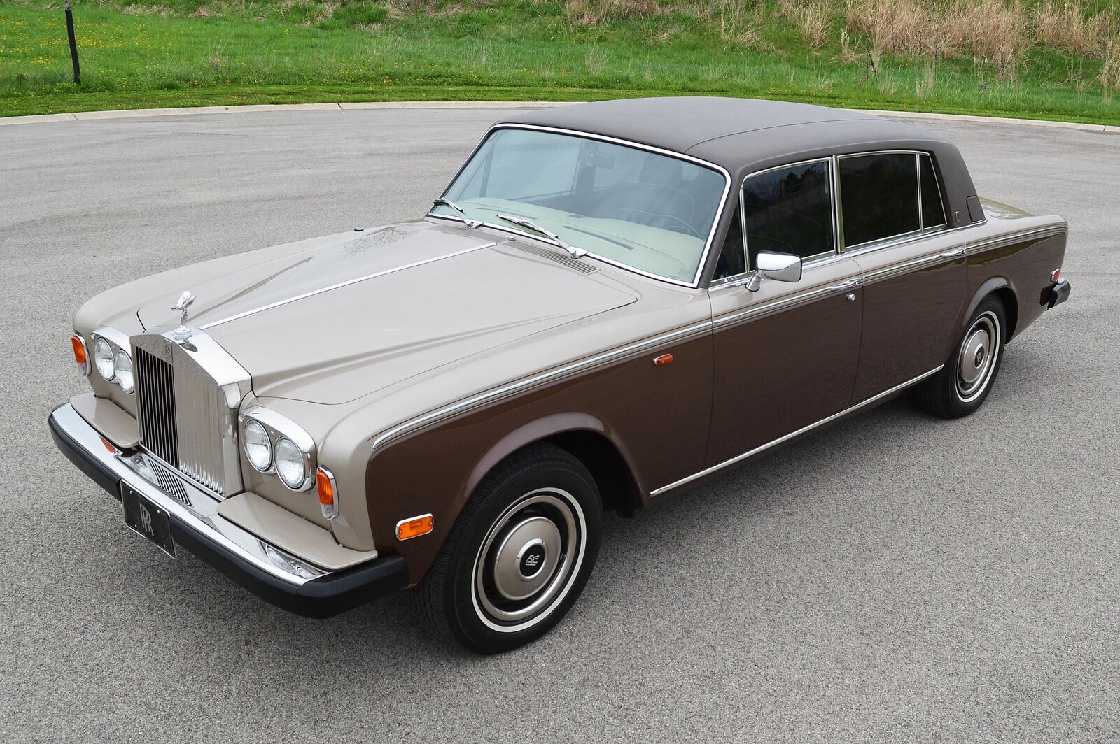 Rolls-Royce-Silver-Wraith-II-1979-14