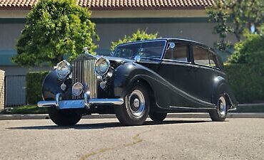 Rolls-Royce-Wraith-Limousine-1952-1