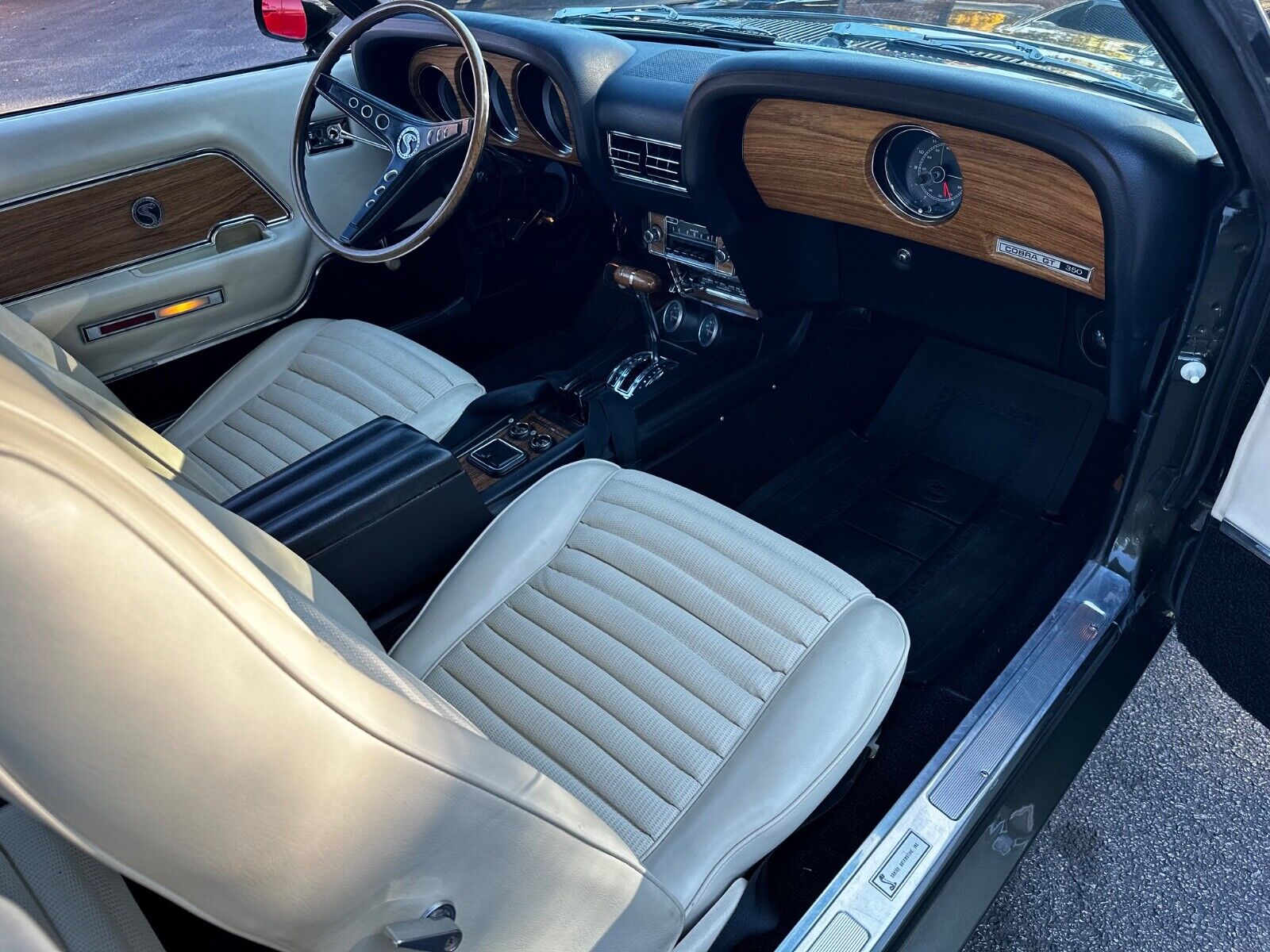 Shelby-350GT-Cabriolet-1969-7