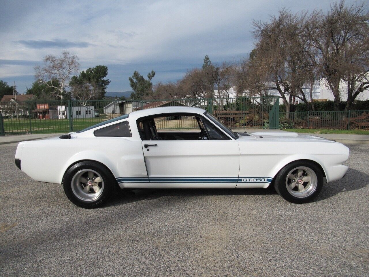 Shelby-Mustang-Coupe-1966-4