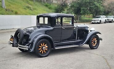 Studebaker-2-DOOR-COUPE-Coupe-1930-6