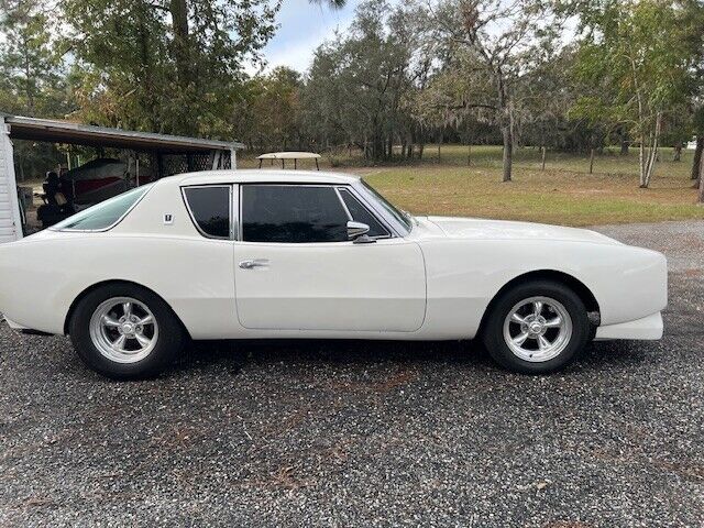 Studebaker-Avanti-Coupe-1963-8