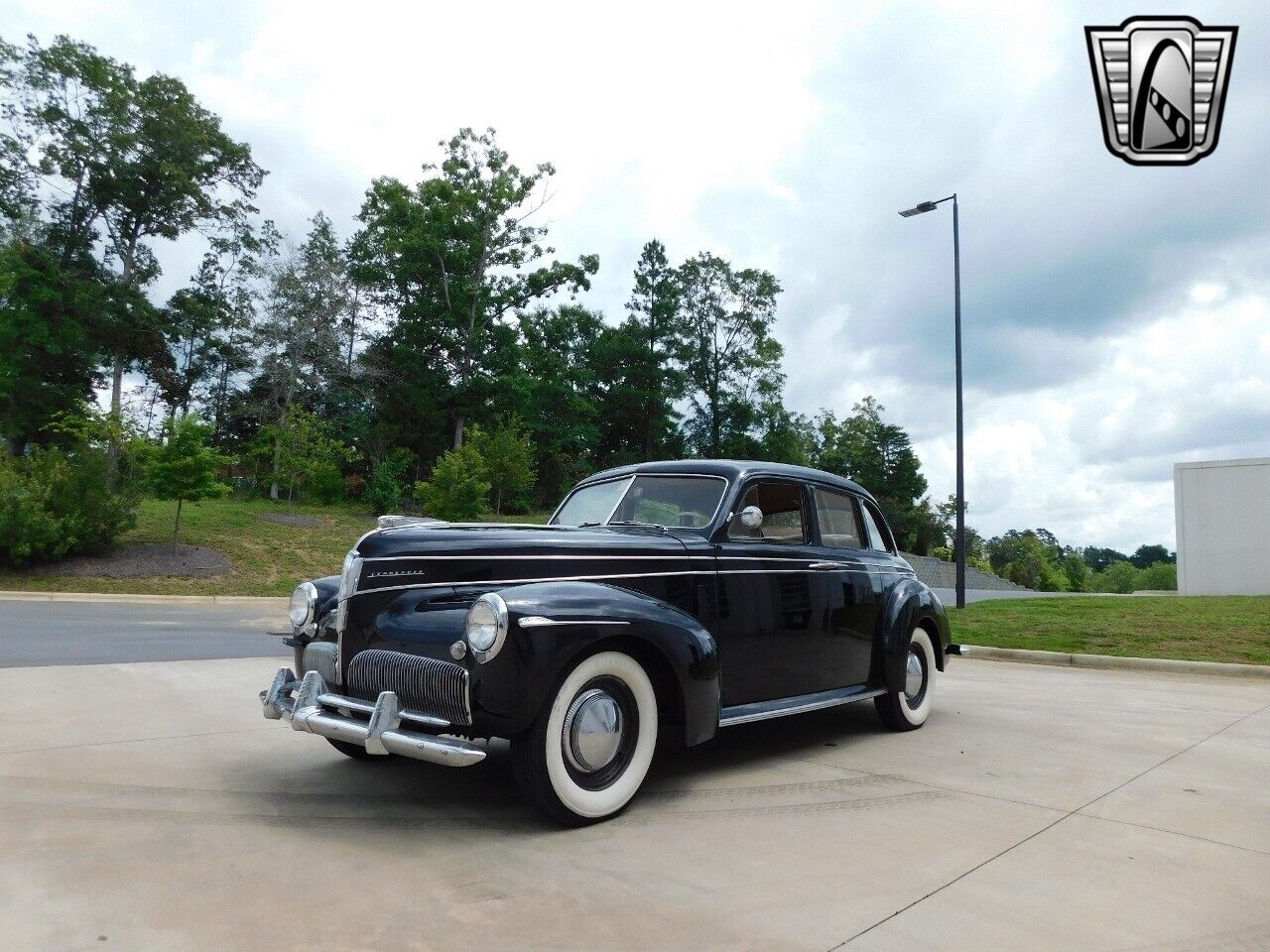 Studebaker-Commander-Berline-1941-2