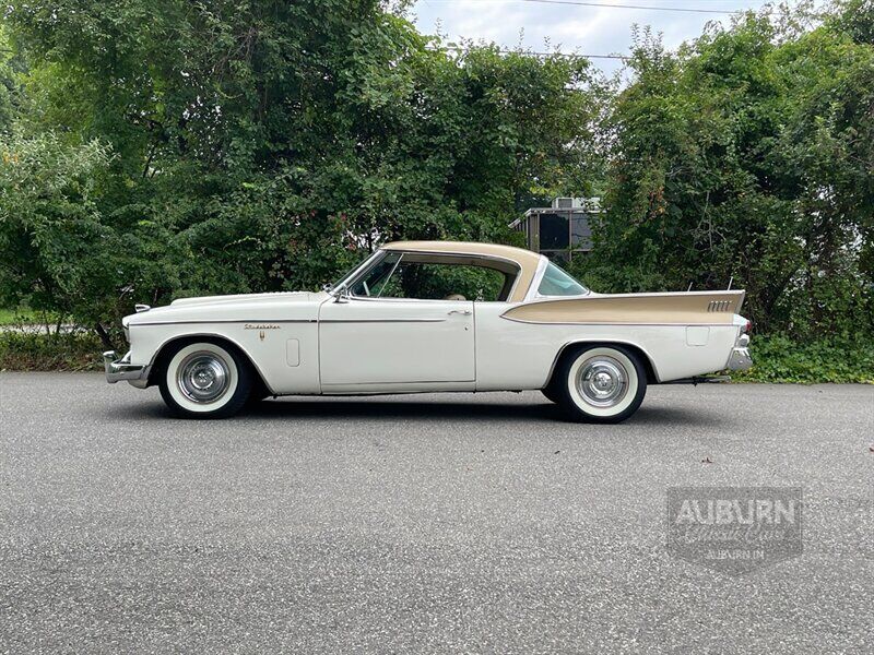 Studebaker-Goldenhawk-1957-1