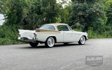 Studebaker-Goldenhawk-1957-3